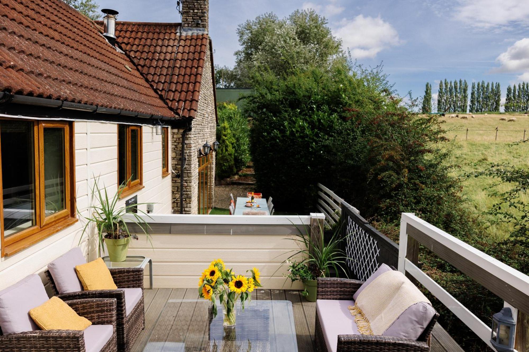 The West Barn Near Bath, Sleeps 24 And 2 Hot Tubs Villa Bristol Exterior photo